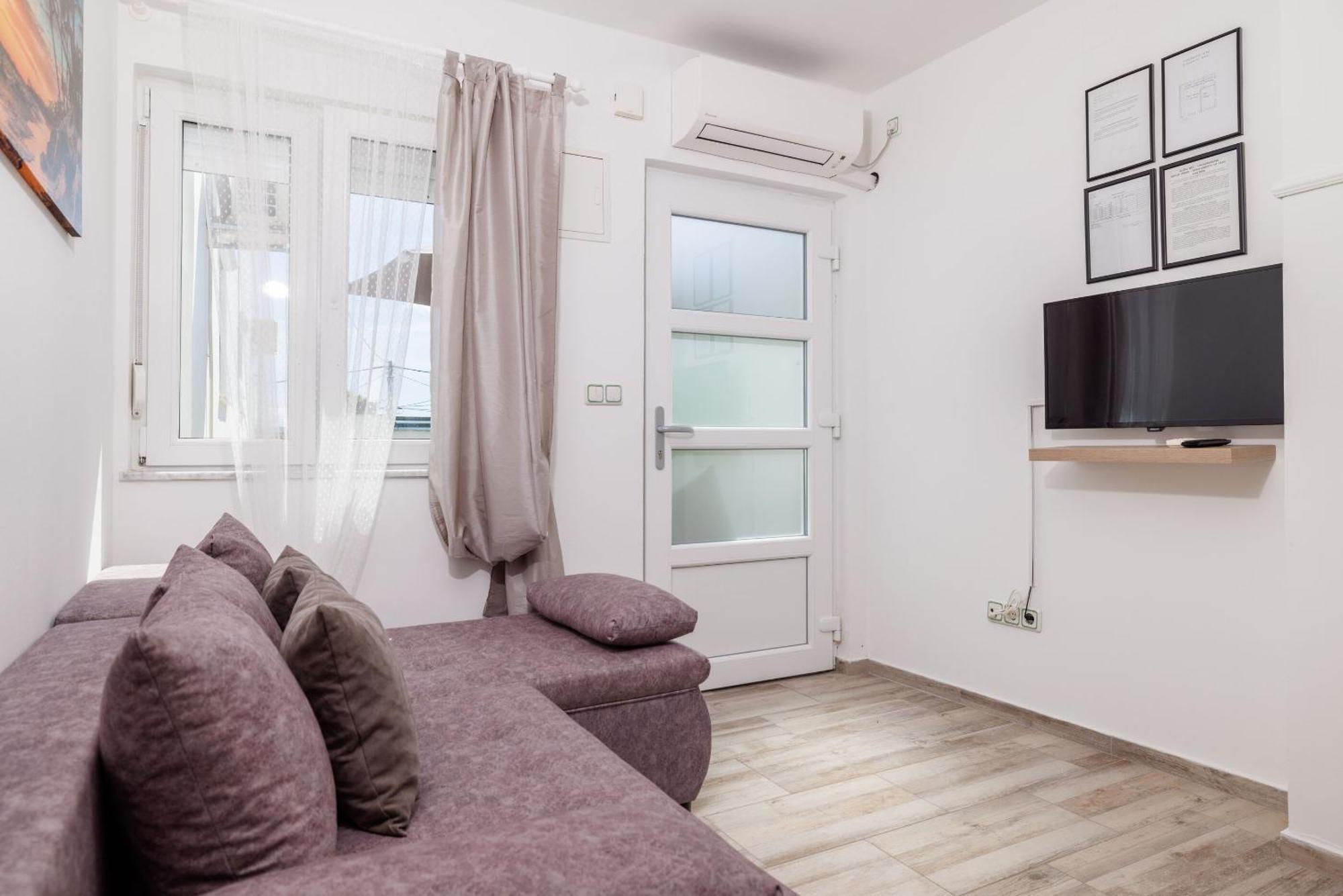Apartments Luna ツリクヴェニツァ エクステリア 写真