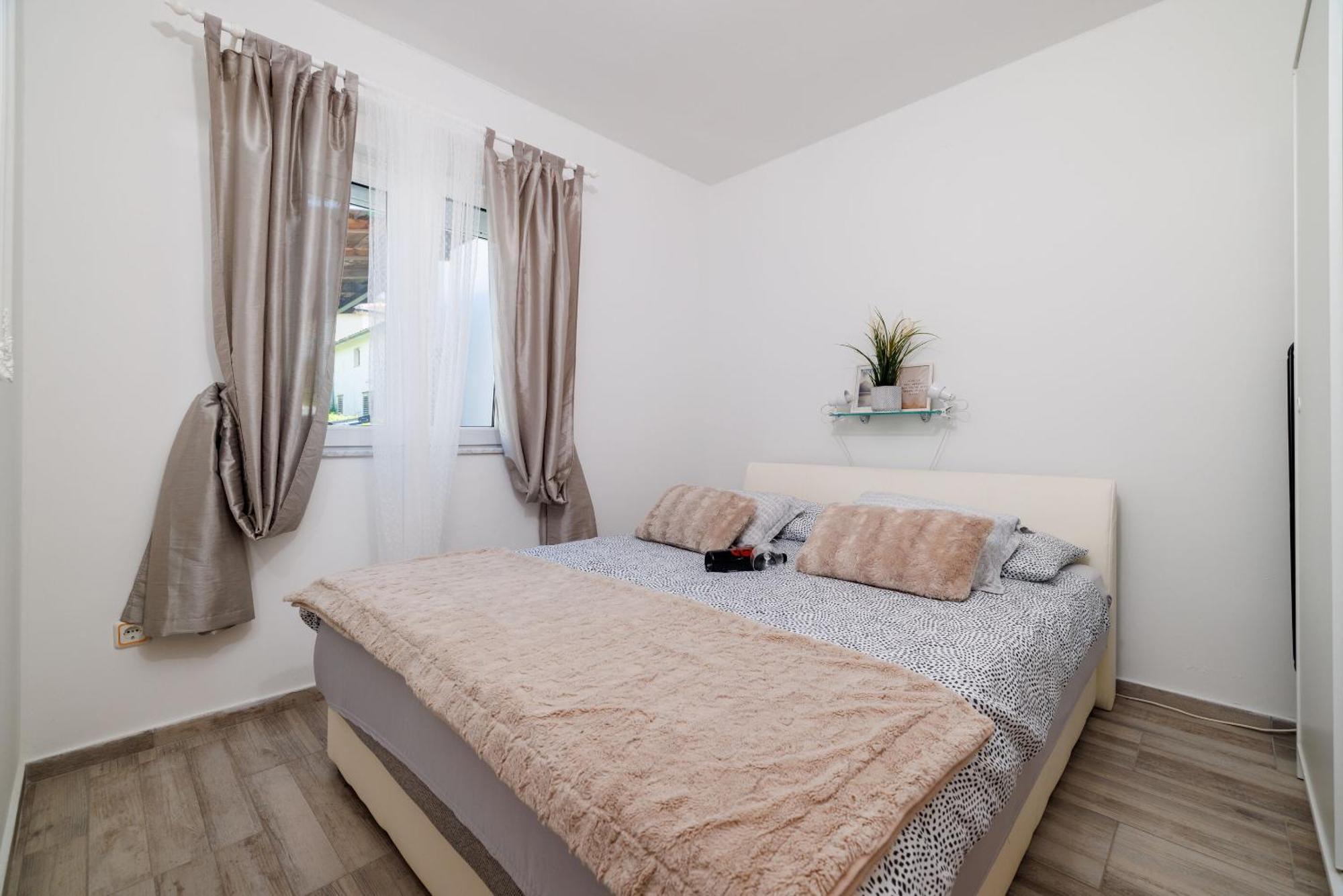 Apartments Luna ツリクヴェニツァ エクステリア 写真